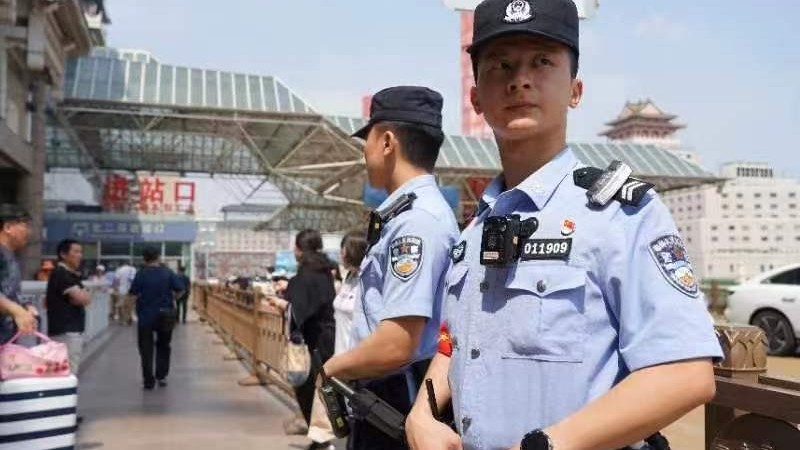 北京铁警增加警力维护暑运期间旅客平安出行