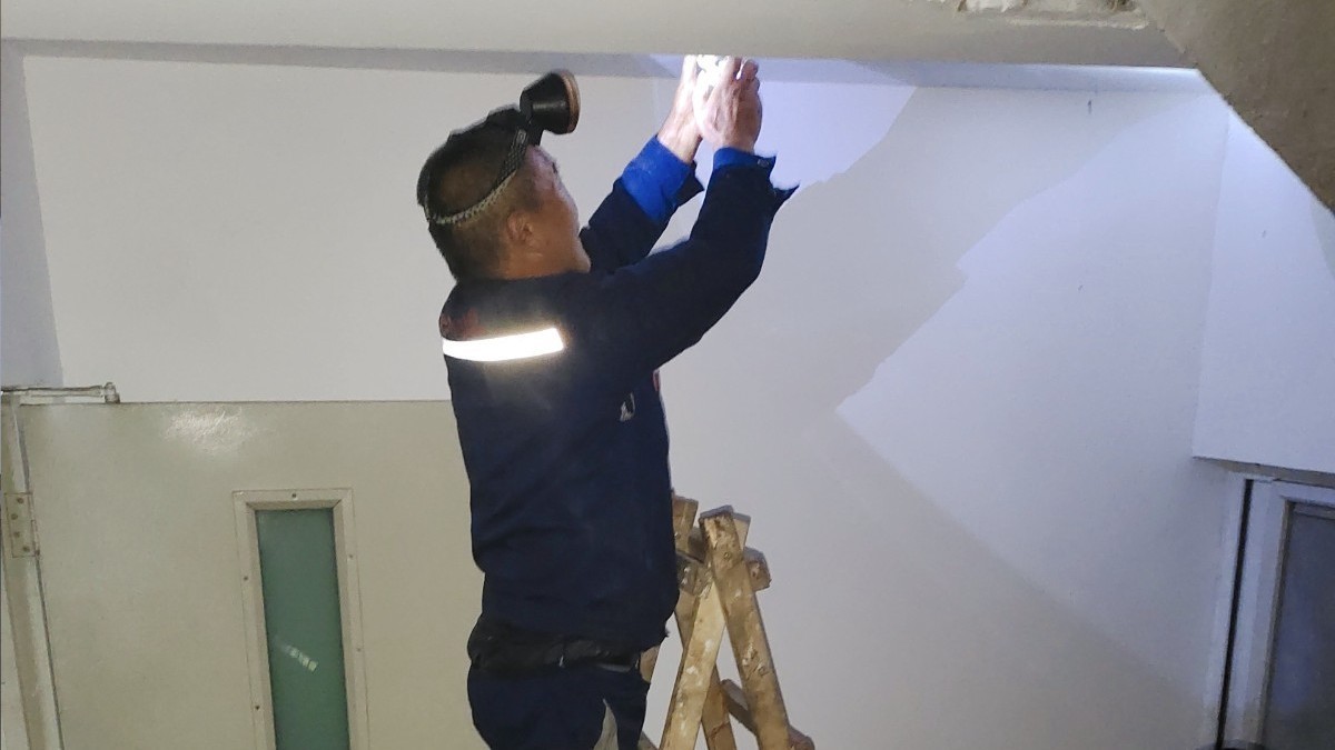 “水漫楼道”致电梯停运,滨惠南三街社区“秒办理”守护“出行路” “水漫楼道”致电梯停运,滨惠南三街社区“秒办理”守护“出行路”