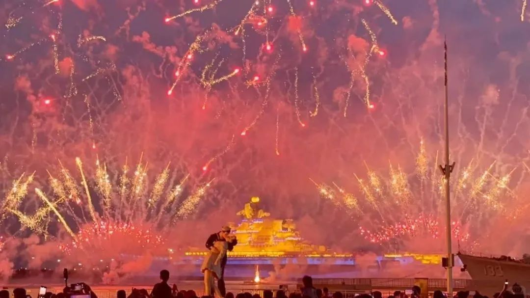 离北京最近的海上烟花秀!还不快来? 离北京最近的海上烟花秀!还不快来?