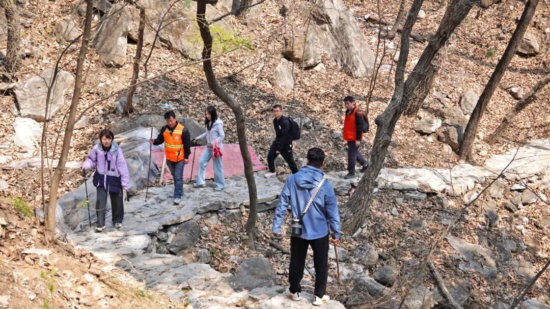 北京房山:我们当了一天护林员 北京房山:我们当了一天护林员