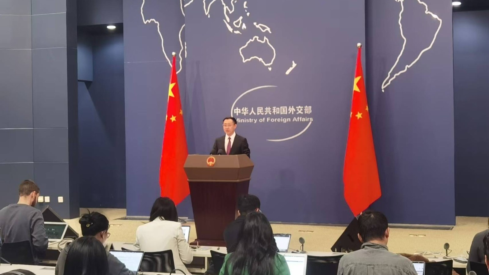 中方欢迎“铁杆朋友”到访！