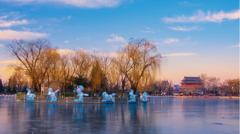 什刹海冰场已就位,速来解锁老北京冬日限定快乐! 什刹海冰场已就位,速来解锁老北京冬日限定快乐!