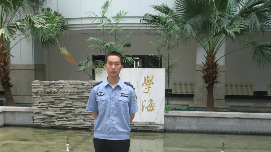 食药警察秦向铭：做一个“有良心的人”