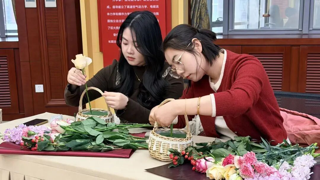 “雁栖青年友好行”，让暖心服务直抵科创一线