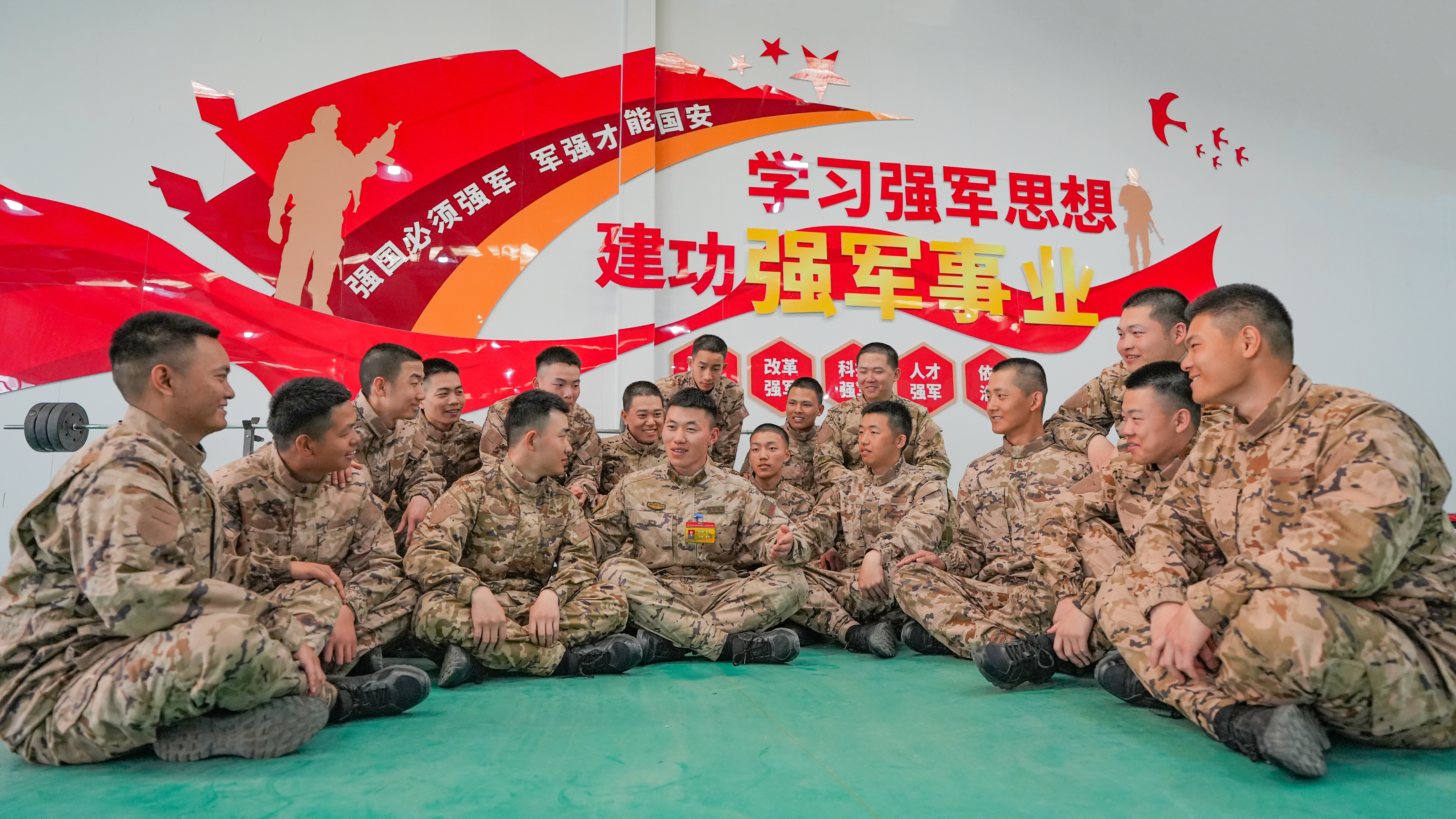 新兵入营“第一课”，来看兵之初的最佳“打开方式”！