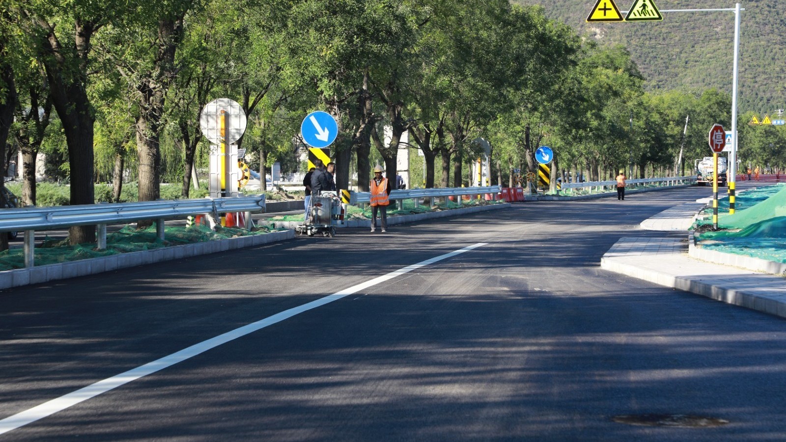 三个月打通十年交通断点“百千工程”领跑乡村振兴赛道 三个月打通十年交通断点“百千工程”领跑乡村振兴赛道