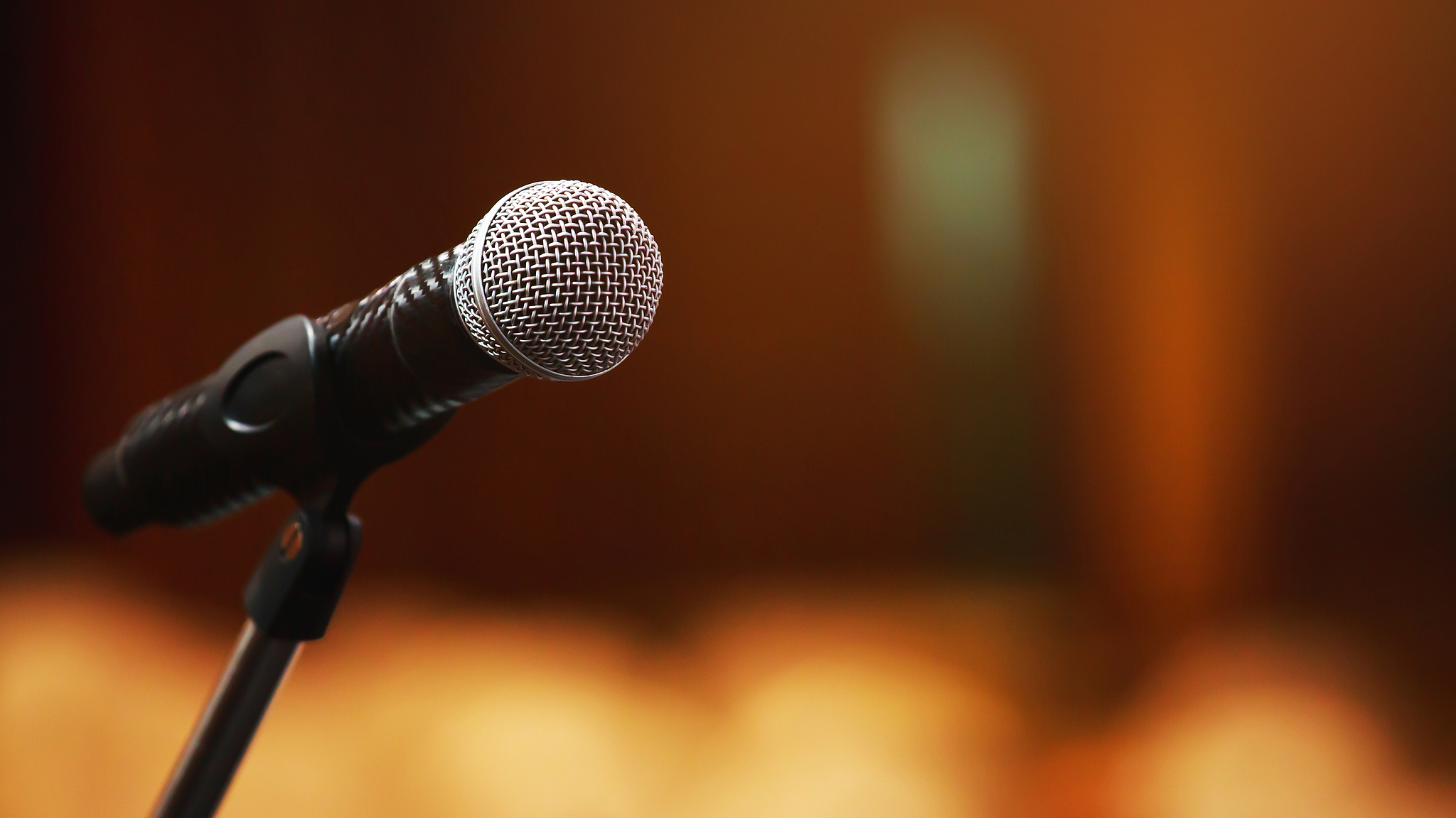 香港特区政府:目前捐助基金和政府拨款已达11亿港元 香港特区政府:目前捐助基金和政府拨款已达11亿港元