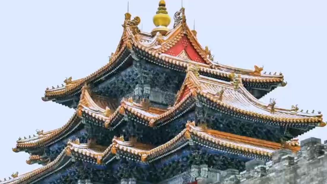 中国美术家协会分党组书记、驻会副主席屈健表示：北京双年展，打开艺术之窗，看见缤纷世界