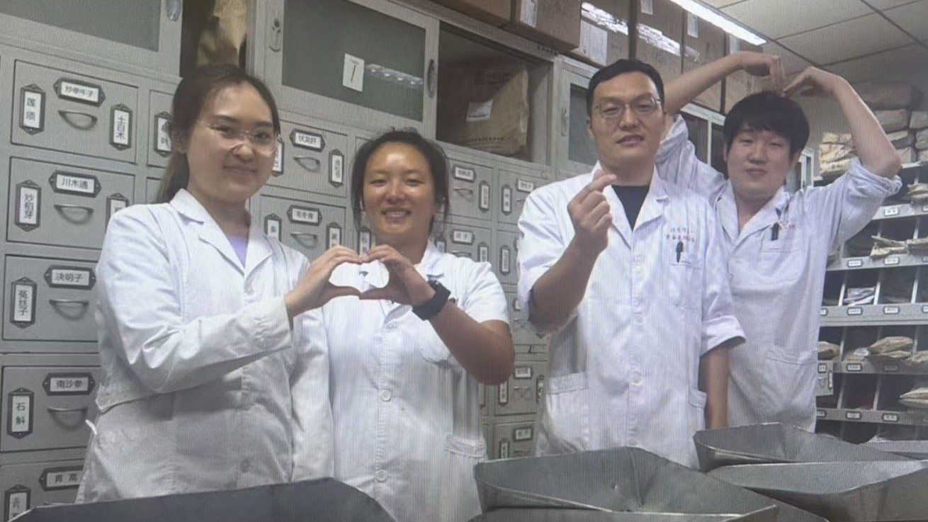 当“七夕”遇上“医师节” 听听北京医务工作者怎么说 当“七夕”遇上“医师节” 听听北京医务工作者怎么说