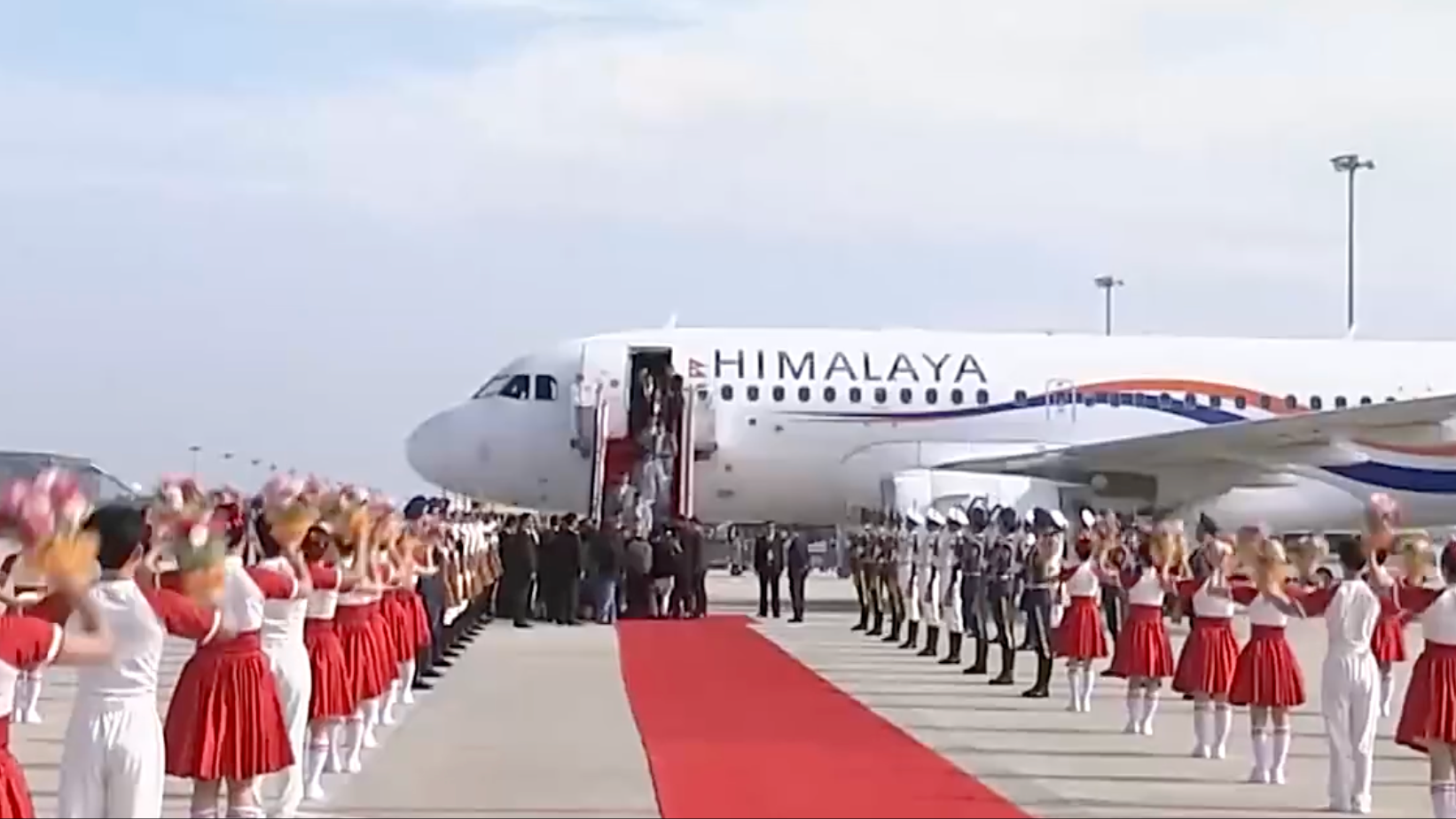 日媒爆日本政府游说尼泊尔高层不参加九三阅兵 尼总理奥利仍来华出席 日媒爆日本政府游说尼泊尔高层不参加九三阅兵 尼总理奥利仍来华出席