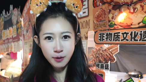 大口吃肉！大口炫饼！