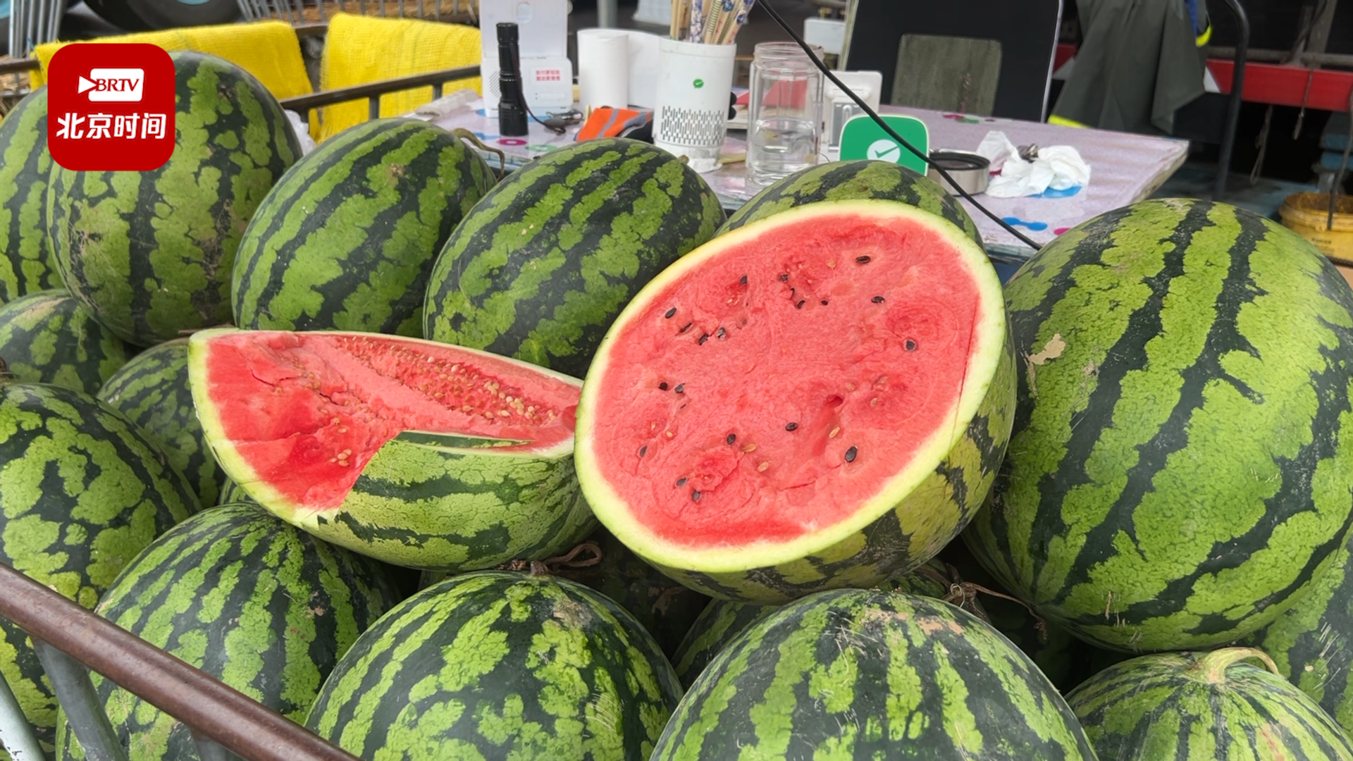 强降雨袭京，新发地市场蔬果品类丰富价格稳定！