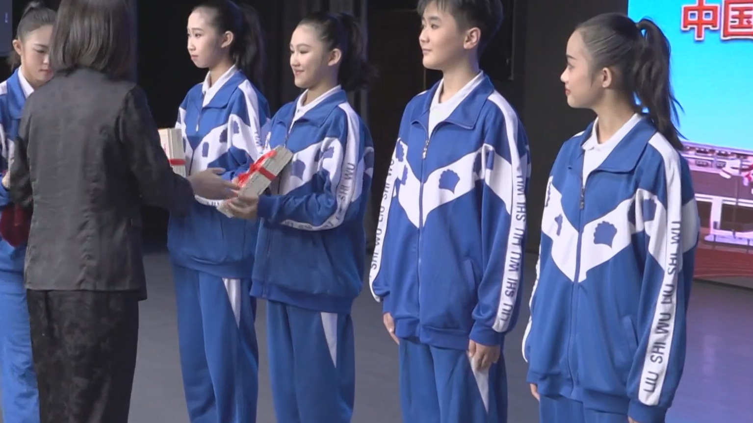 北大红楼“阅见初心 薪火赓续”校园行走进市六十五中