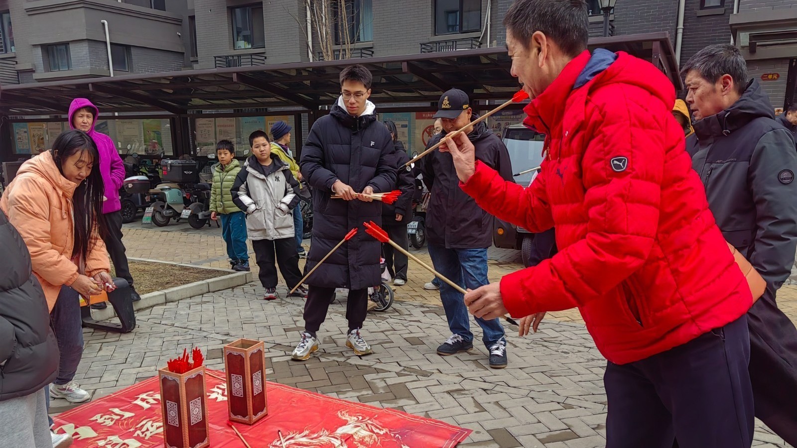 从“搬进来”到“融进去 城南回迁社区里的团圆味儿格外浓 从“搬进来”到“融进去 城南回迁社区里的团圆味儿格外浓