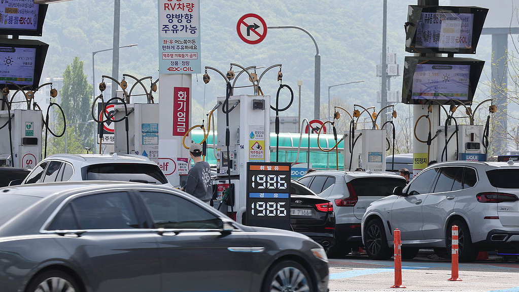 油费贵 韩国驾车族改乘地铁和公交车