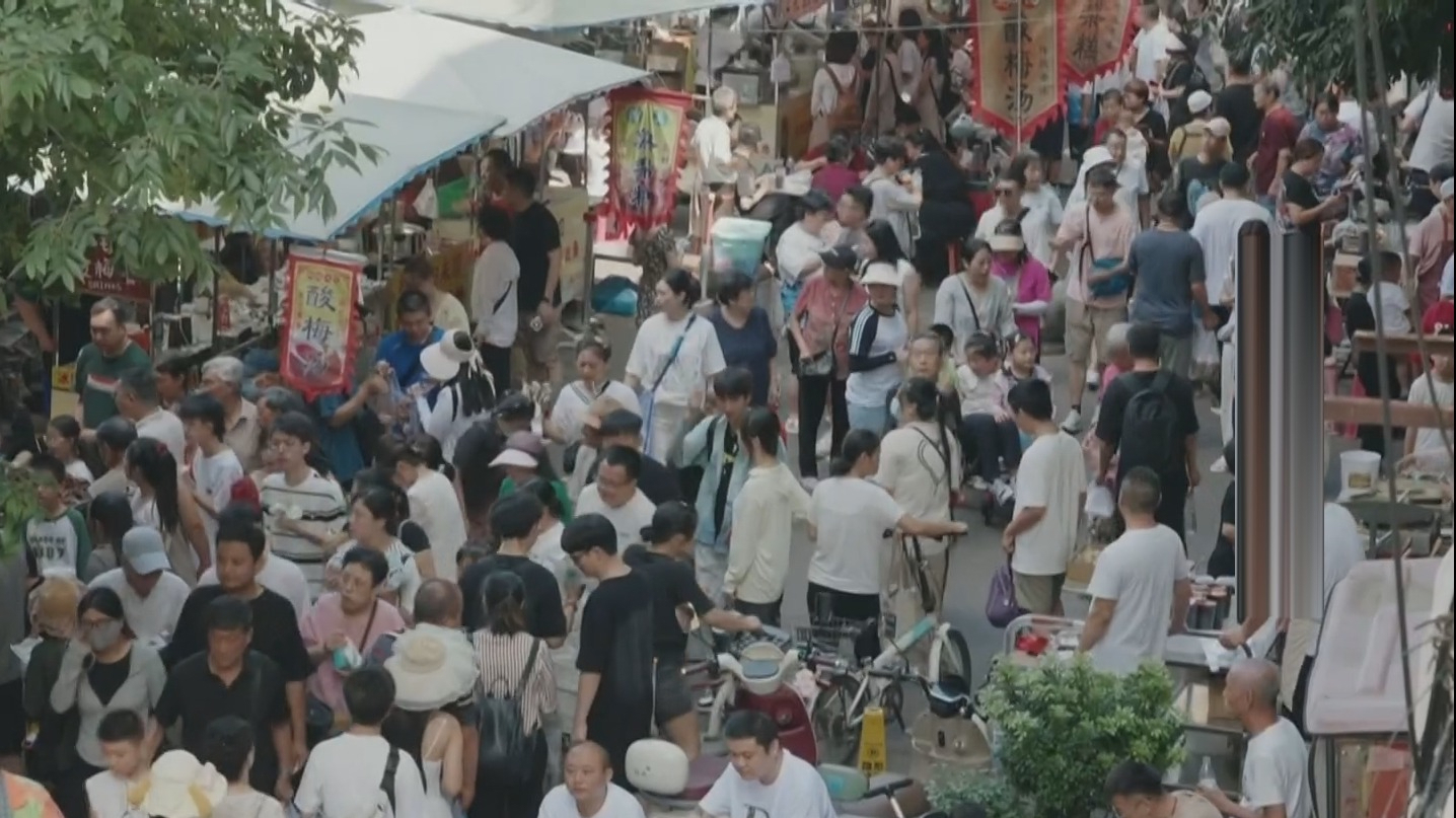 走进网红打卡地 京津双城记：烟火气里的“舌尖双城”