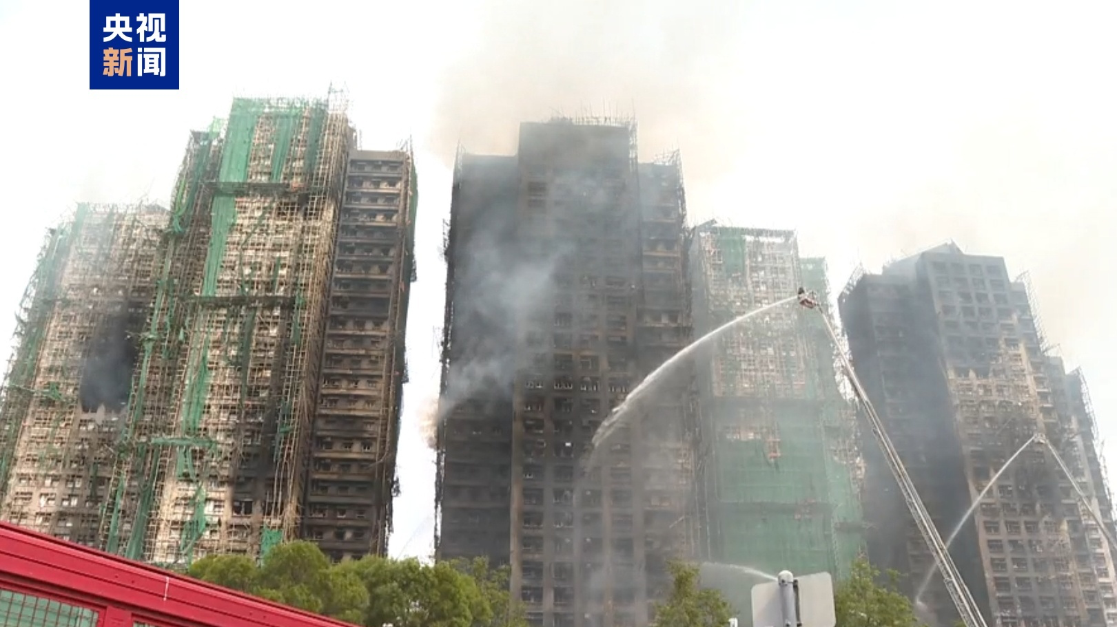 李家超：香港大埔火灾已全部受控，火灾已经造成55人死亡