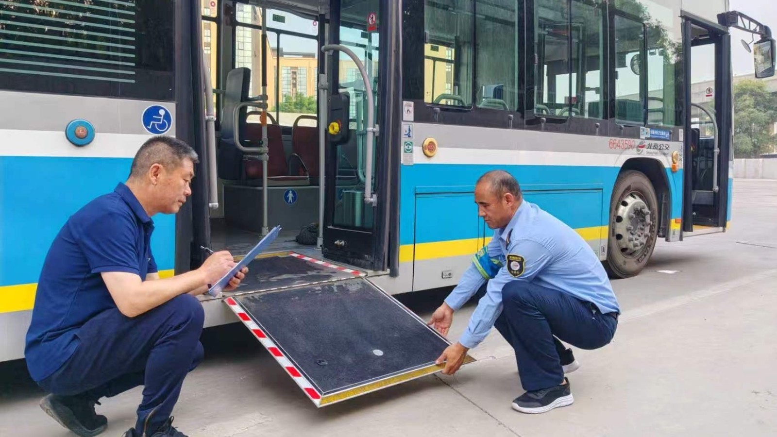 北京公交暖心护航 用爱点亮特殊群体出行路
