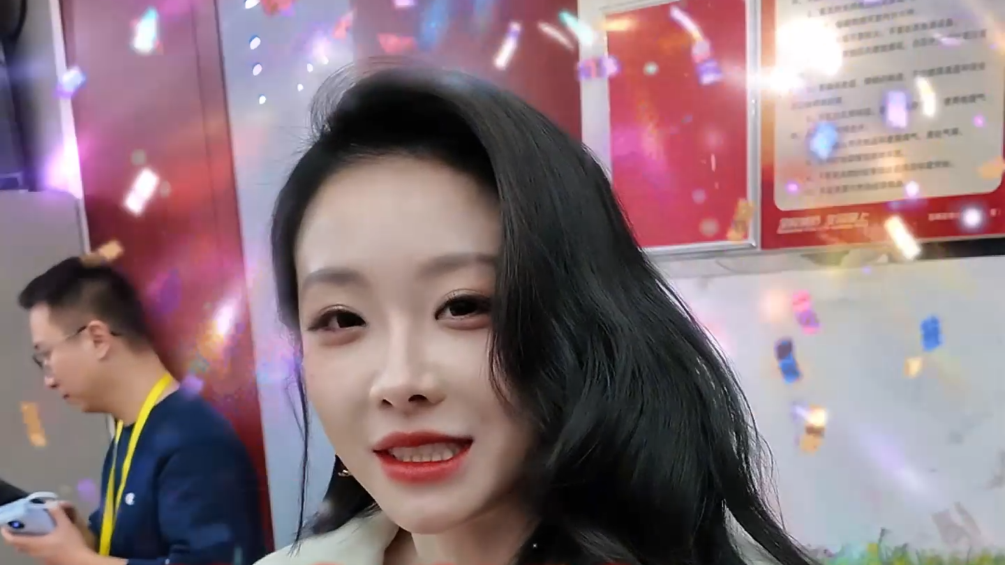 喻言的跨年祝福准时送达——恭喜发财、万事顺意。