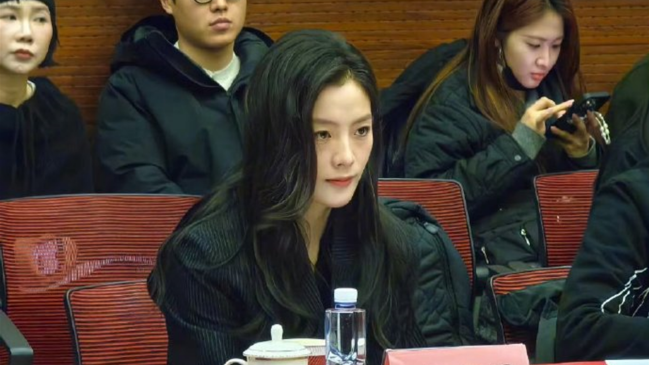 陈丽君在中国武侠人身上看到并肩而战的样子,戏里戏外都不虚此行 陈丽君在中国武侠人身上看到并肩而战的样子,戏里戏外都不虚此行