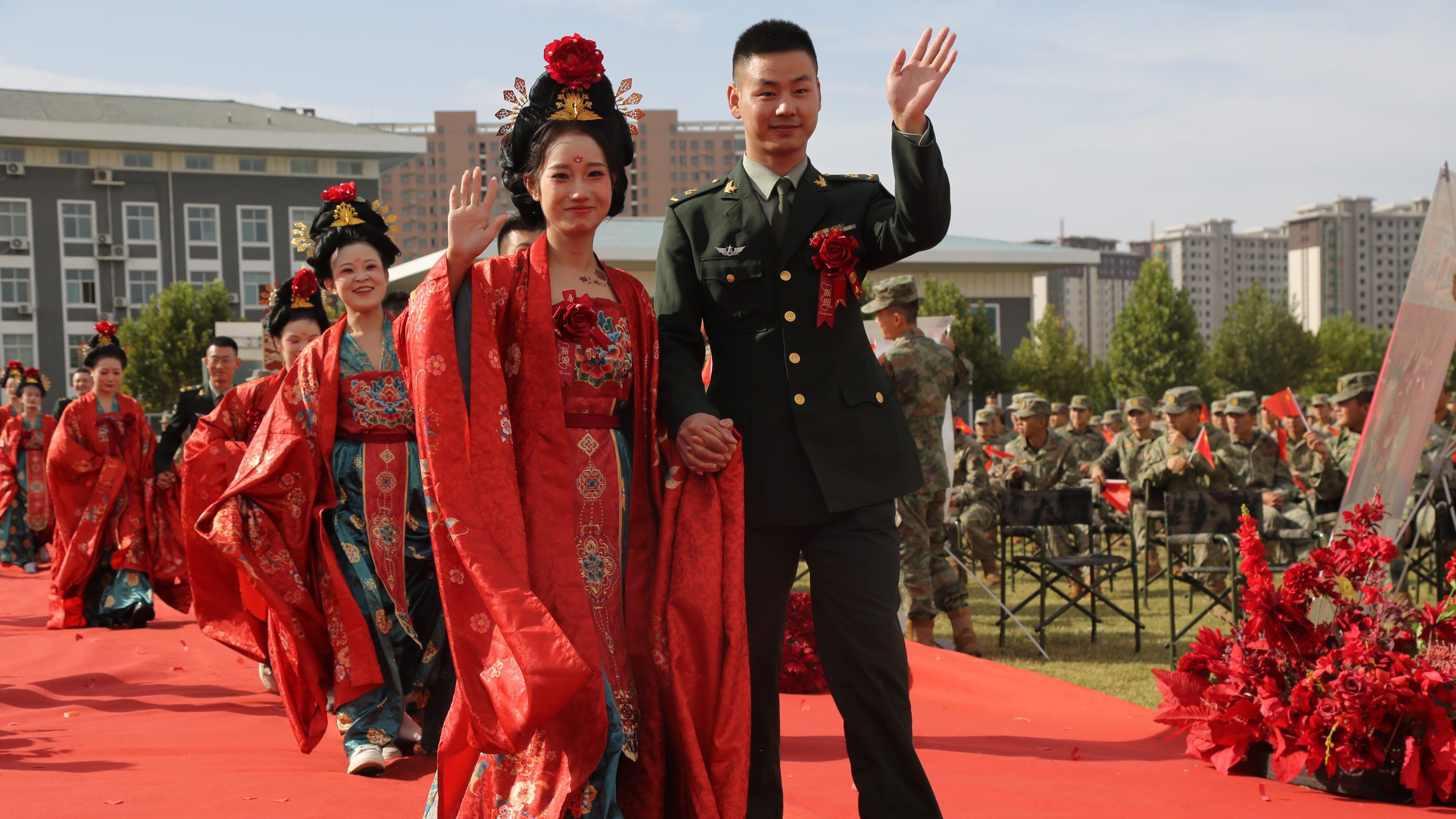 集体婚礼“甜蜜加倍” 第83集团军某旅举办第五届集体婚礼