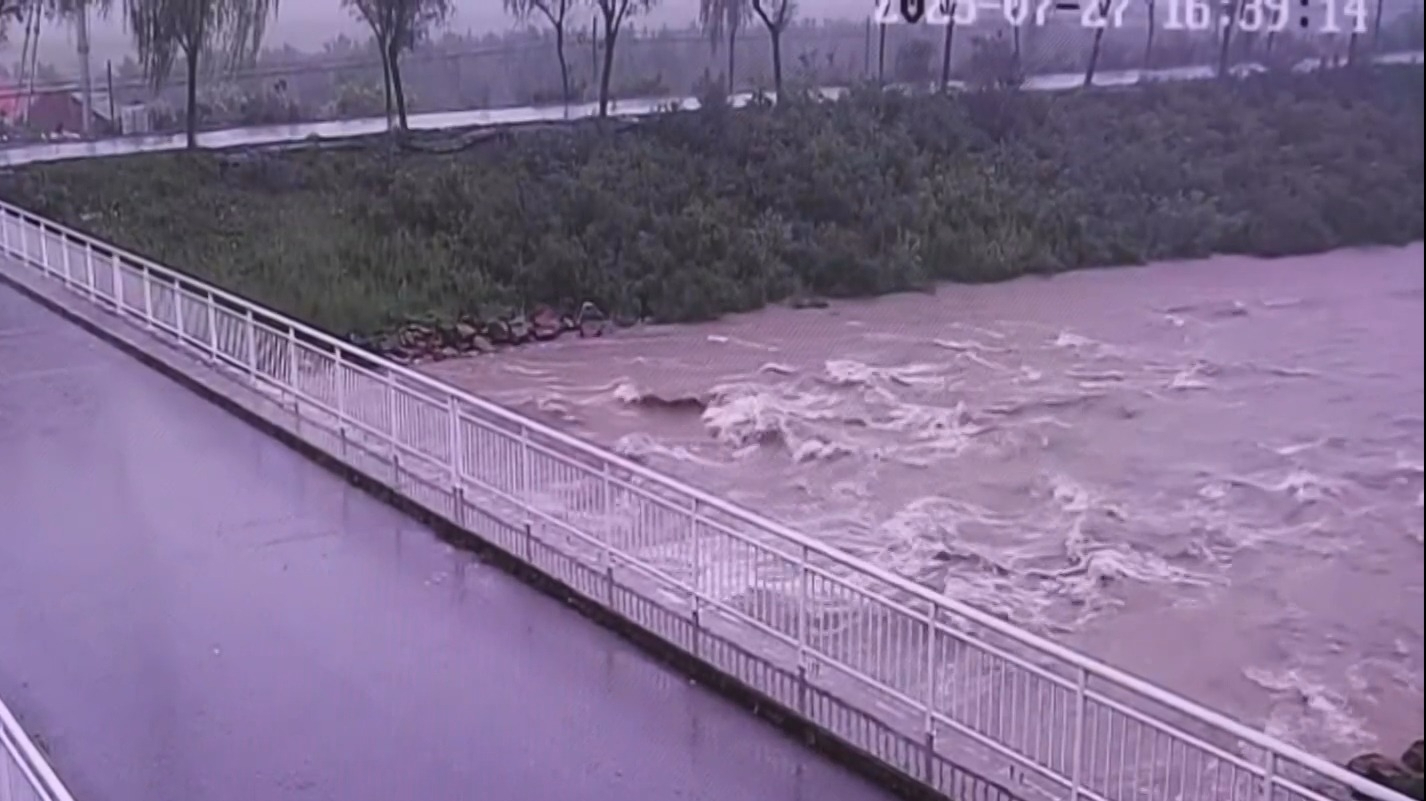 北京迎来入汛以来最强降雨天气过程 发布多重预警防范暴雨危害