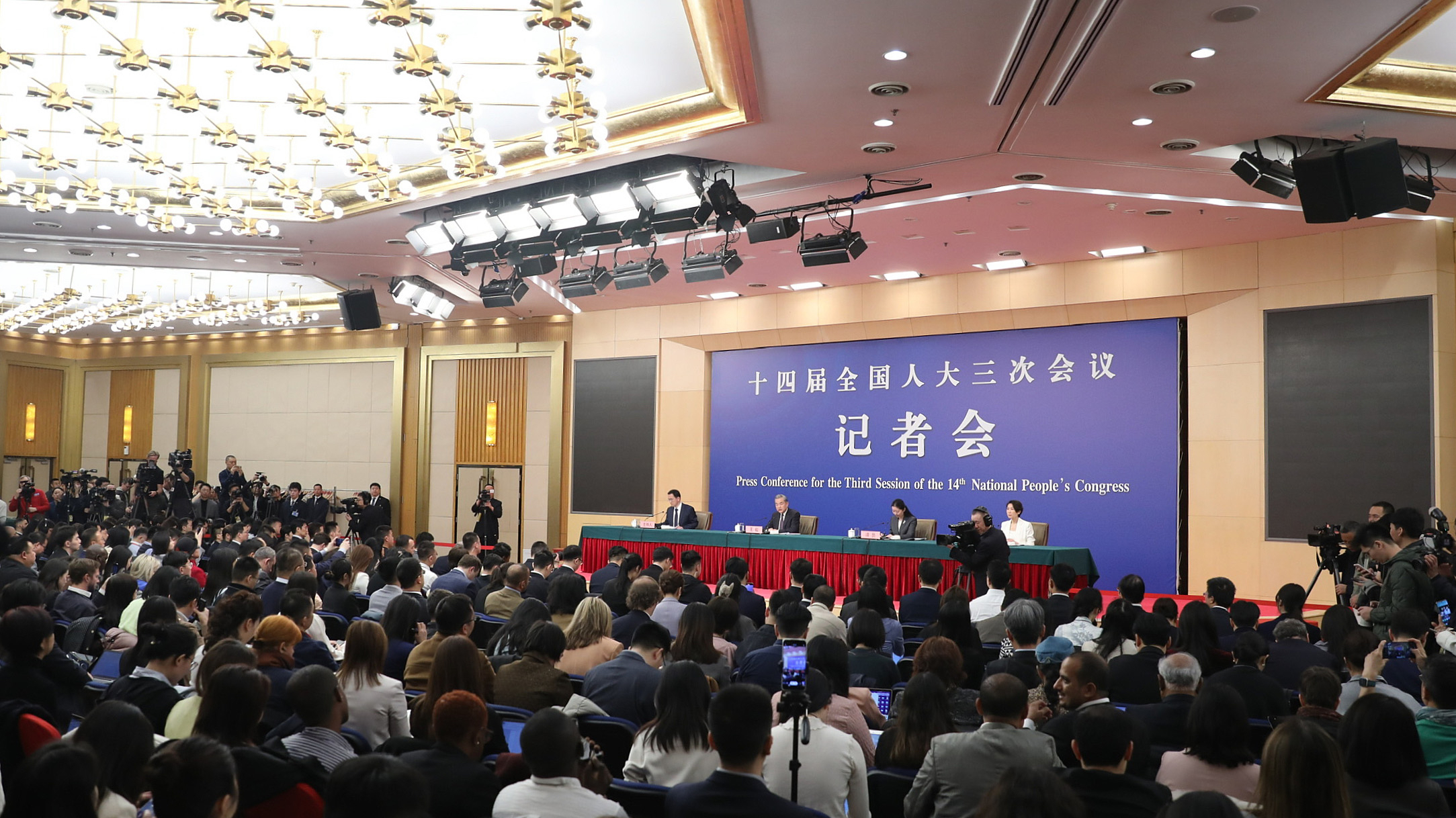 王毅:2025年元首外交将迎来新的高光时刻_北京时间