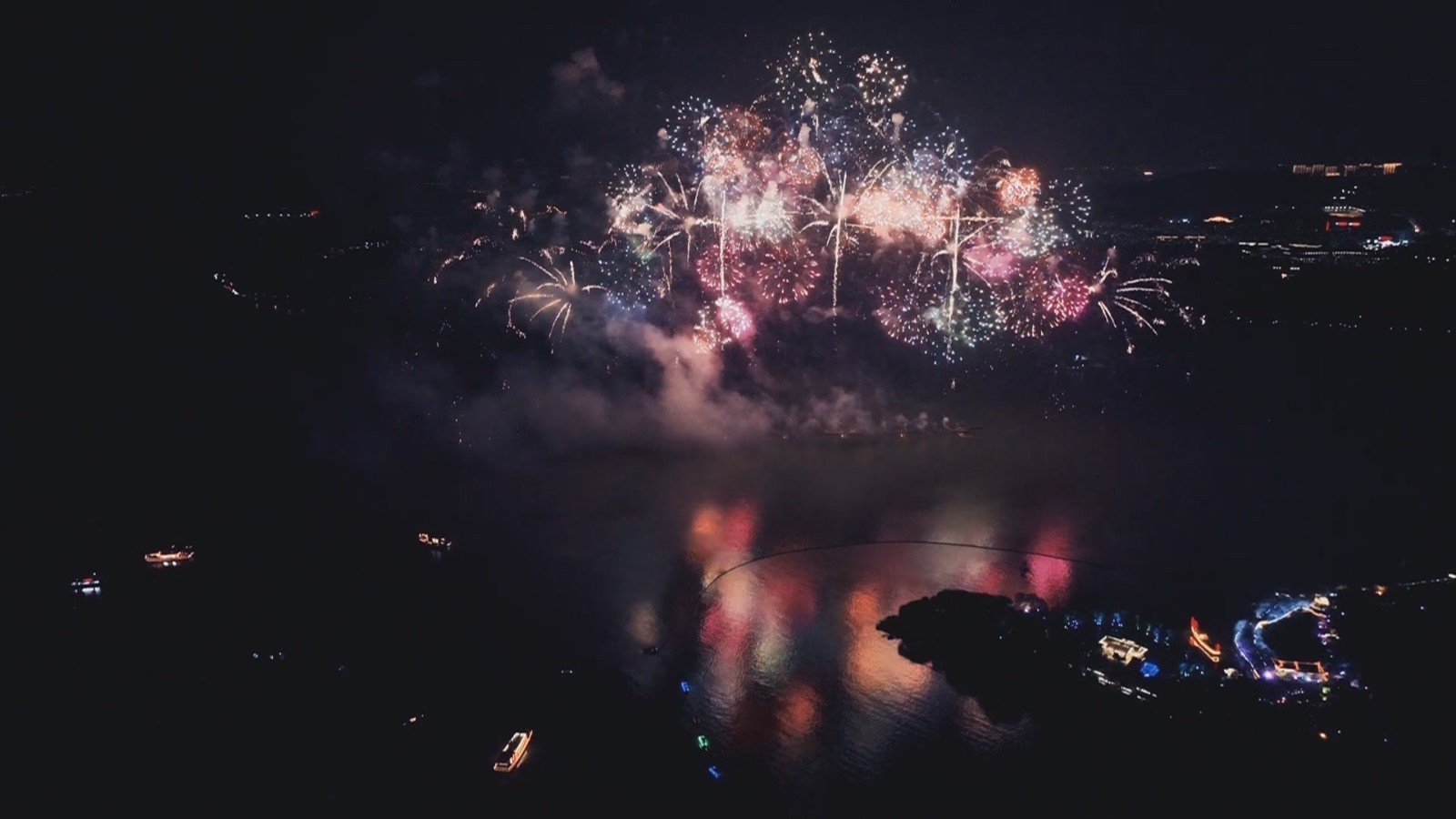 鼋头渚烟花大会来了 中秋国庆盛景再现