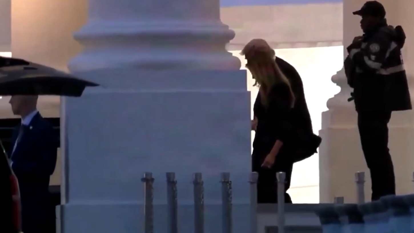 美国白宫记者晚宴发生枪击事件 枪手身亡 美国白宫记者晚宴发生枪击事件 枪手身亡