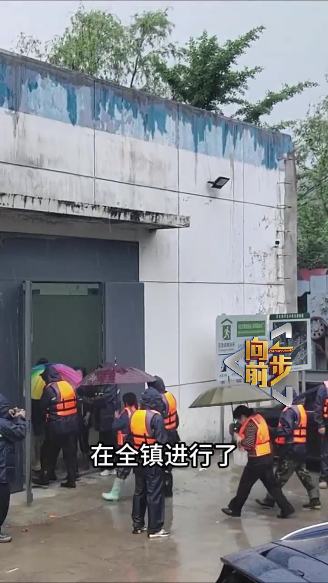 北京气象台发布暴雨蓝色预警 预计降雨将持续40小时 北京气象台发布暴雨蓝色预警 预计降雨将持续40小时