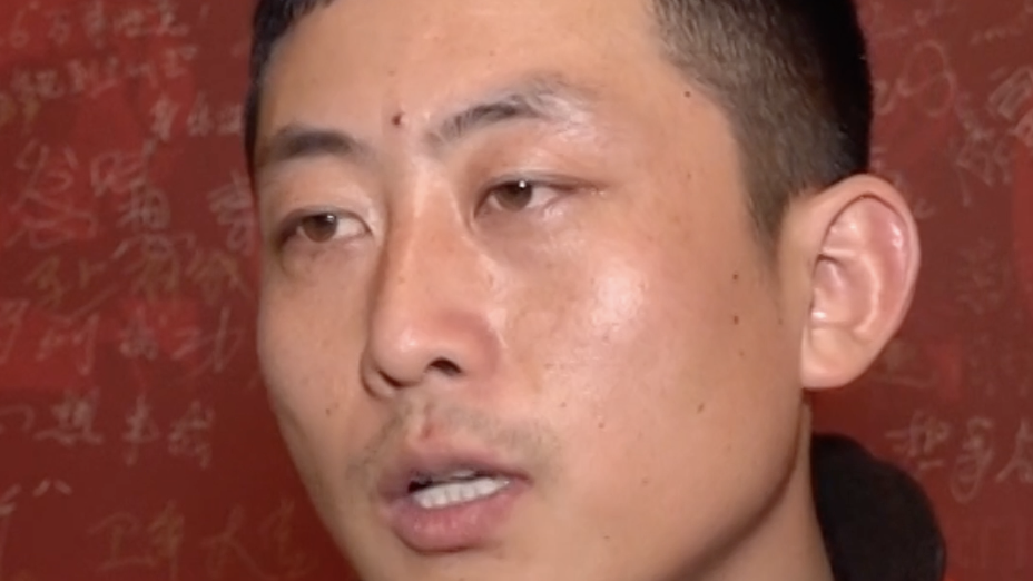 外卖骑手激动回忆总书记的暖心关怀,细致询问如同大家长关心家里人 外卖骑手激动回忆总书记的暖心关怀,细致询问如同大家长关心家里人