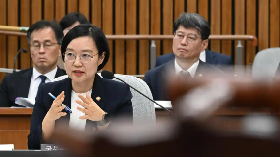 韩国迎来史上第二位女总理