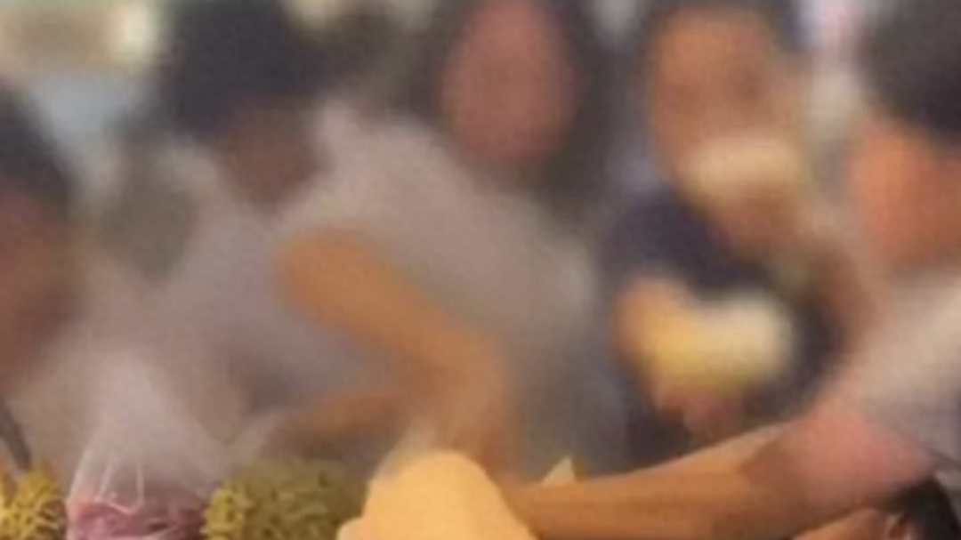 超市榴莲强开“试吃”？您可千万别贪这口便宜！