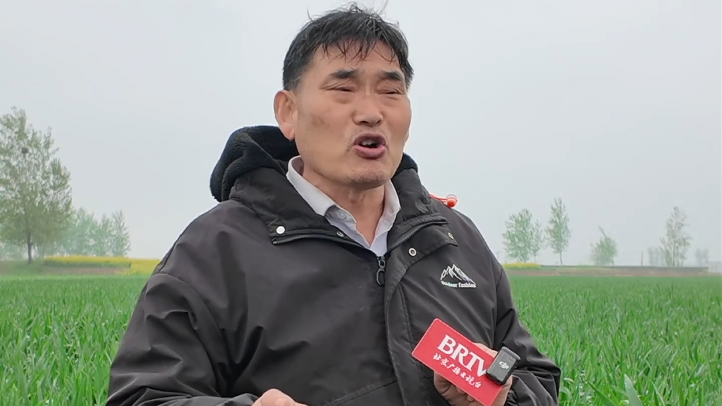 大衣哥朱之文坚持做公益 坦言挣大家的钱理应回报社会