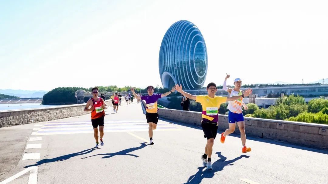 2024怀柔长城马拉松暨第58届公园半程马拉松北京公开赛今日举行 2024怀柔长城马拉松暨第58届公园半程马拉松北京公开赛今日举行