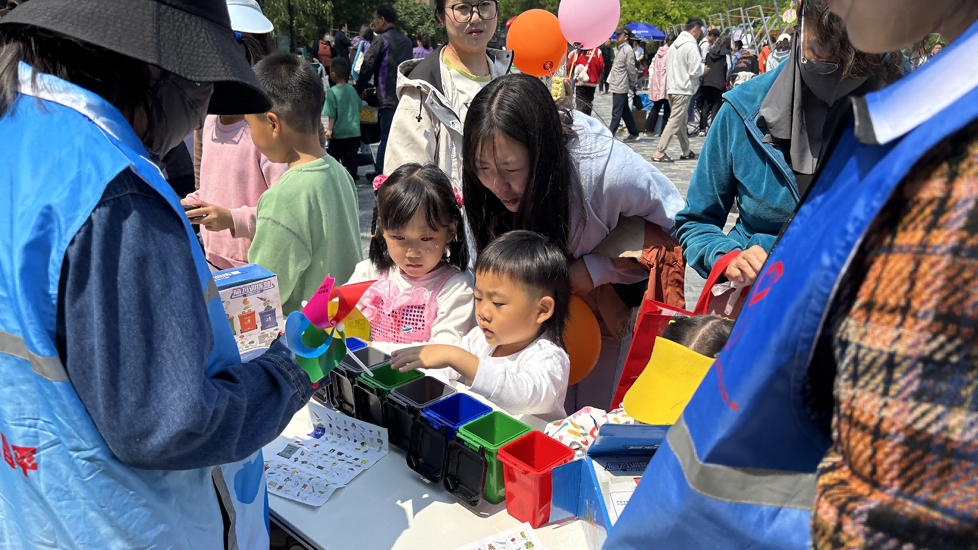 垃圾分类进社区,让绿色生活更“净”一步 垃圾分类进社区,让绿色生活更“净”一步