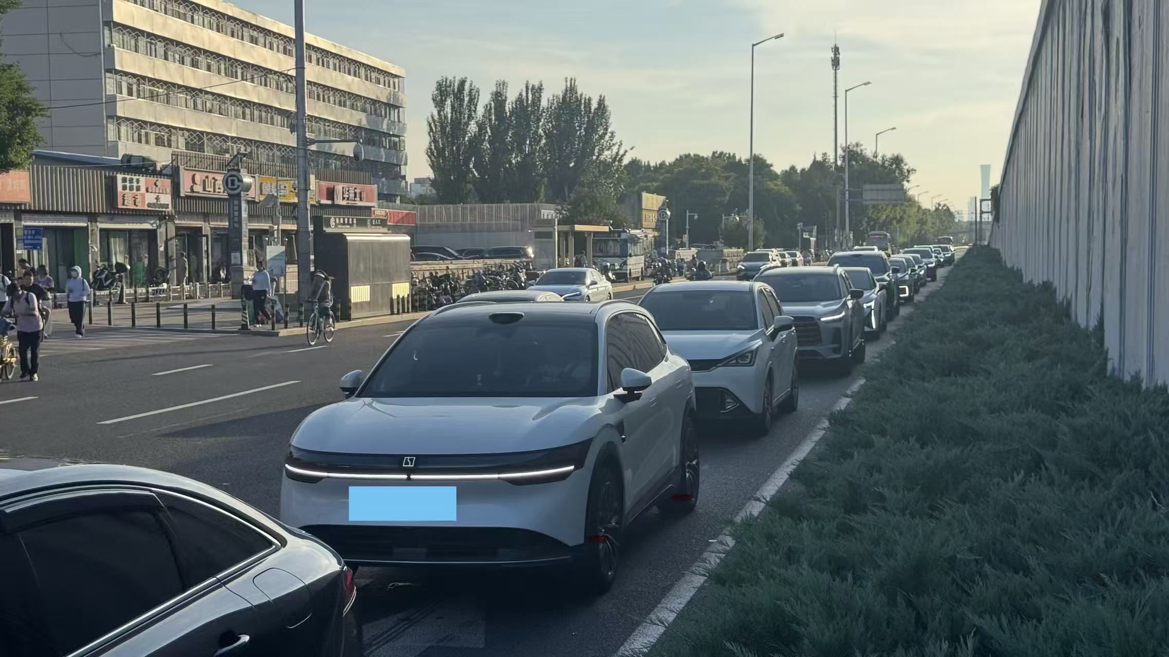 左转等两轮信号灯仍然过不去?双会桥下行车将有新变化 左转等两轮信号灯仍然过不去?双会桥下行车将有新变化