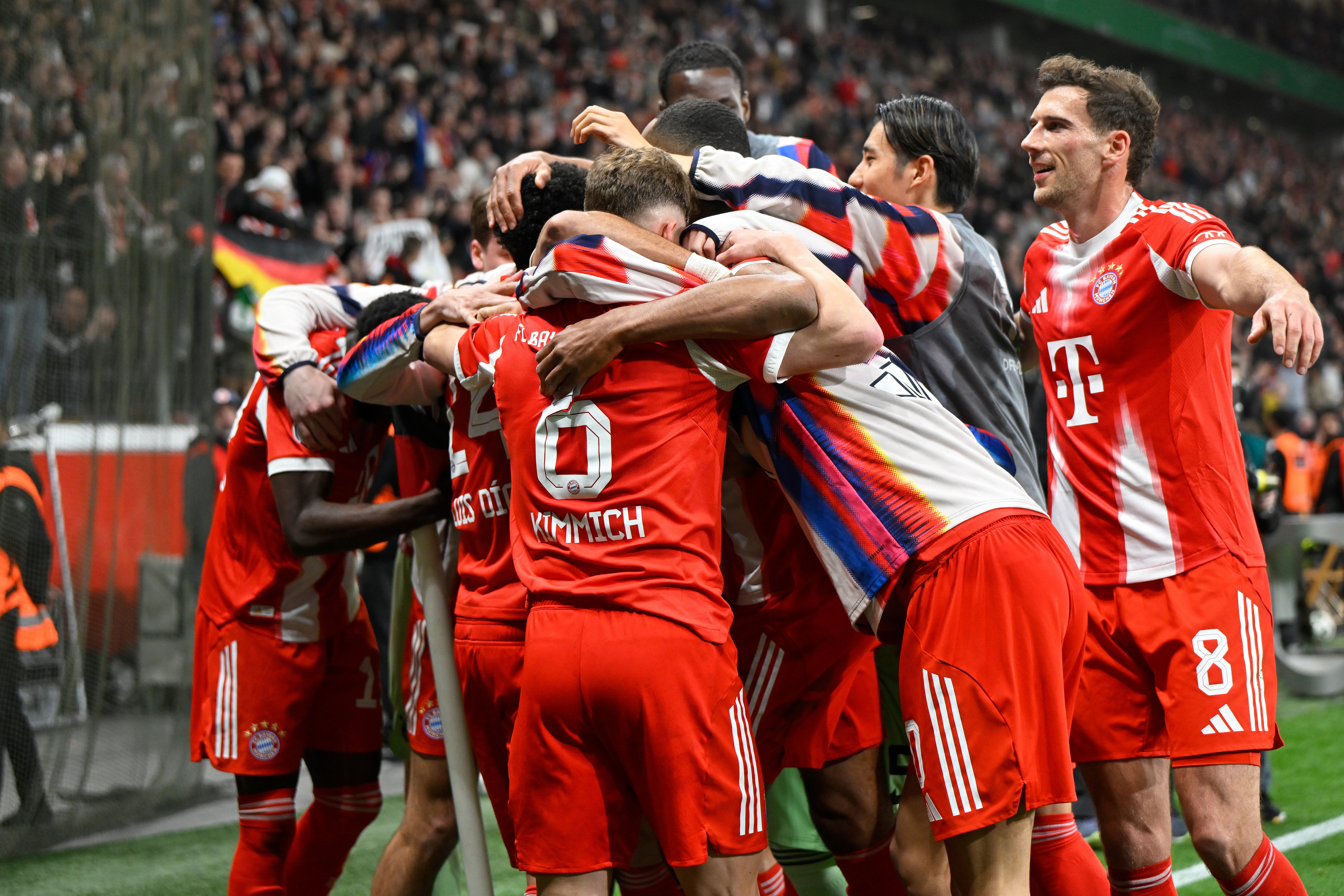 客场击败勒沃库森，拜仁挺进德国杯决赛！