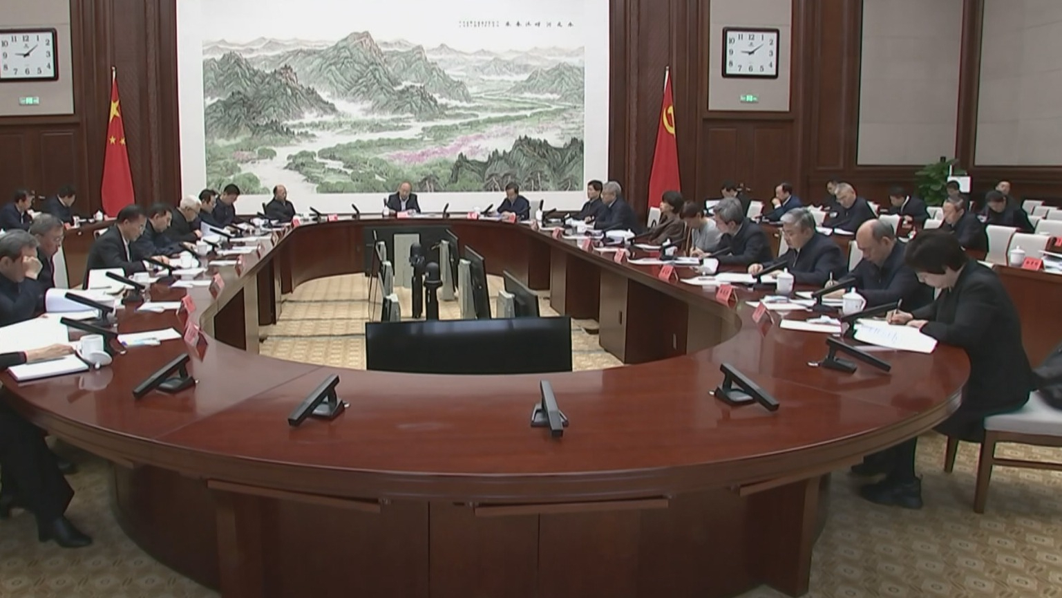 市委理论学习中心组召开学习(扩大)会议 尹力强调深入学习宣传贯彻党的二十届四中全会精神 市委理论学习中心组召开学习(扩大)会议 尹力强调深入学习宣传贯彻党的二十届四中全会精神