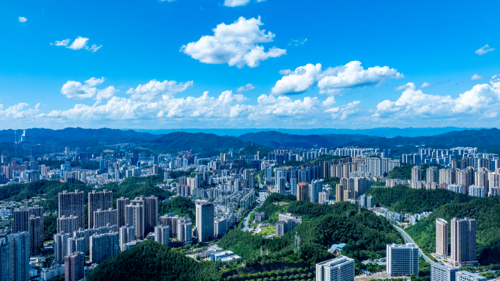 媒体看十堰丨一山引领千峰秀 万水汇流四海宾 媒体看十堰丨一山引领千峰秀 万水汇流四海宾