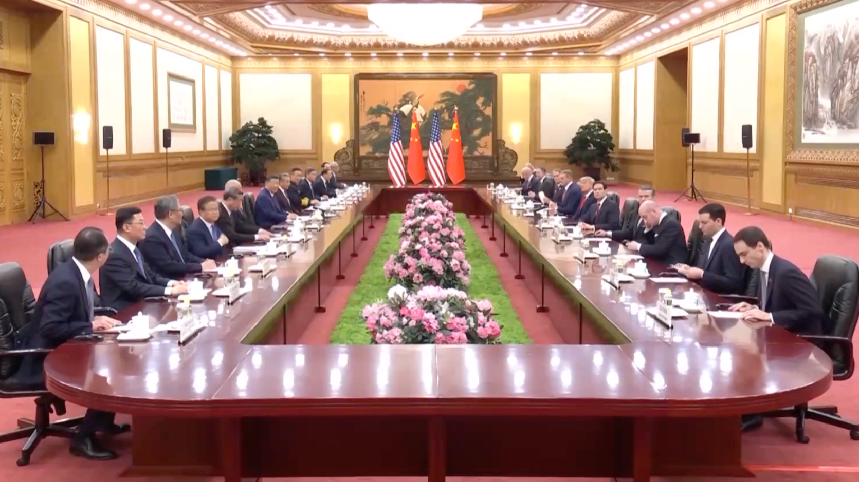 习近平:让2026年成为中美关系继往开来的历史性、标志性年份 习近平:让2026年成为中美关系继往开来的历史性、标志性年份