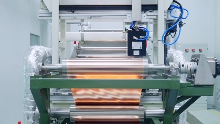 全释硬科技丨破解“不可能三角”!中国科学家造出“超级铜箔” 全释硬科技丨破解“不可能三角”!中国科学家造出“超级铜箔”