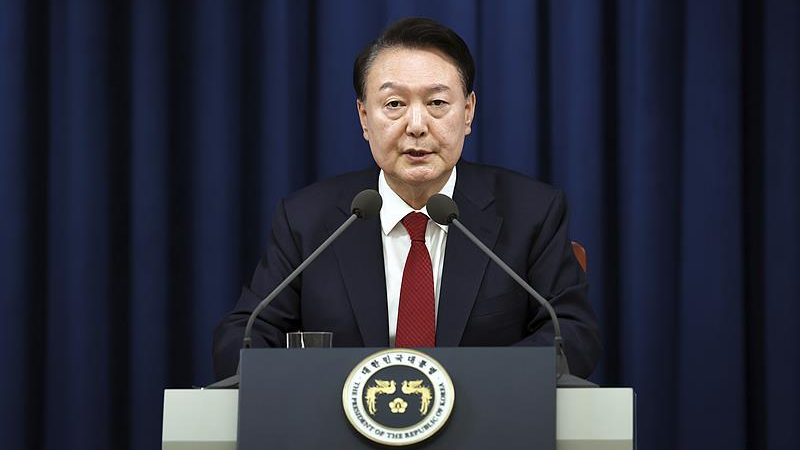 韩国总统尹锡悦发表对国民谈话,就短暂戒严风波向国民道歉 韩国总统尹锡悦发表对国民谈话,就短暂戒严风波向国民道歉