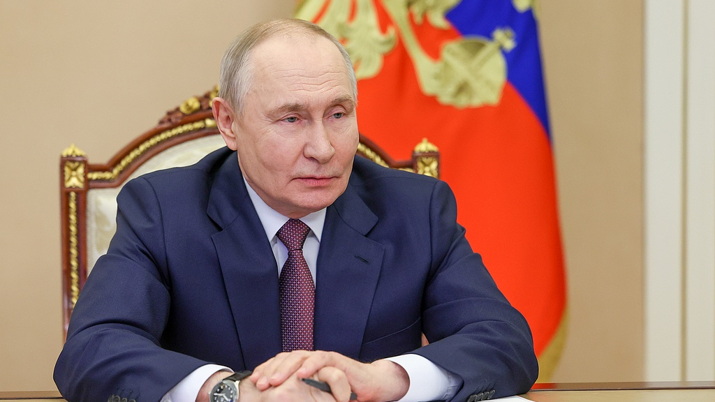 普京回应“入会”：获邀但未定 可从被冻结资产拨10亿美元