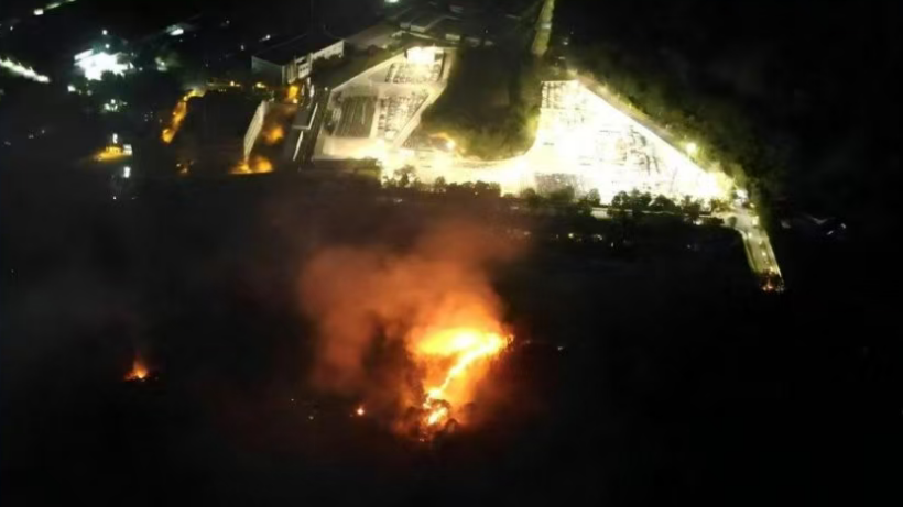 深圳坪山发生山火 明火已扑灭无人员伤亡 深圳坪山发生山火 明火已扑灭无人员伤亡