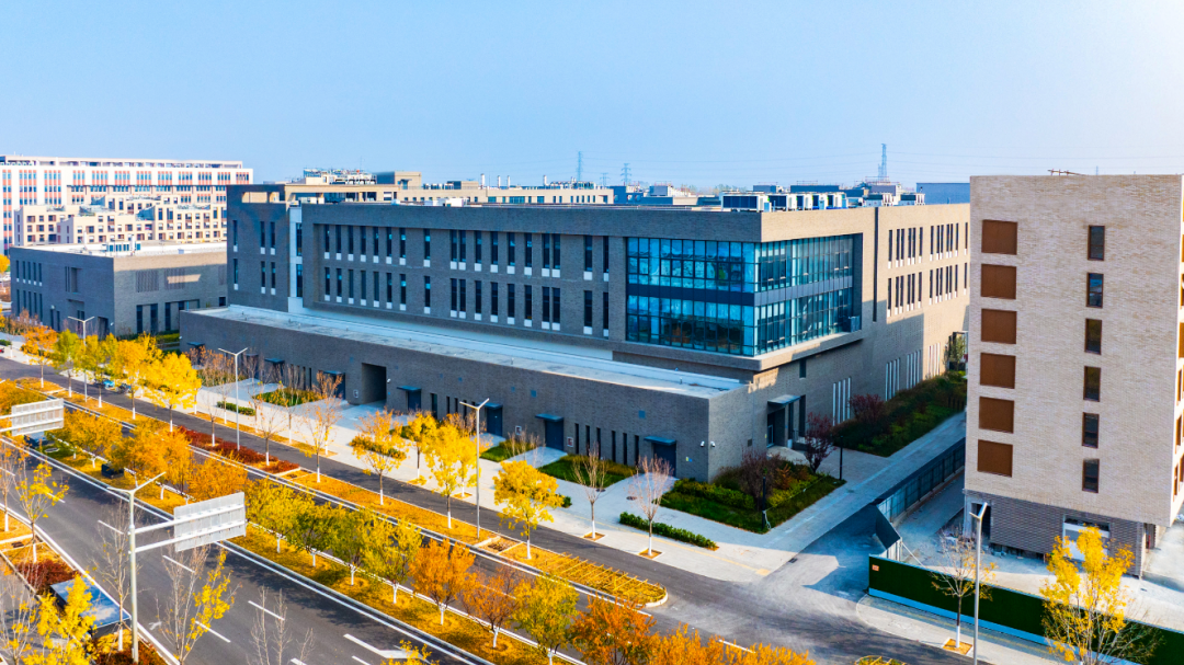 世界第一台激光质子癌症治疗装置在怀柔科学城基本建成