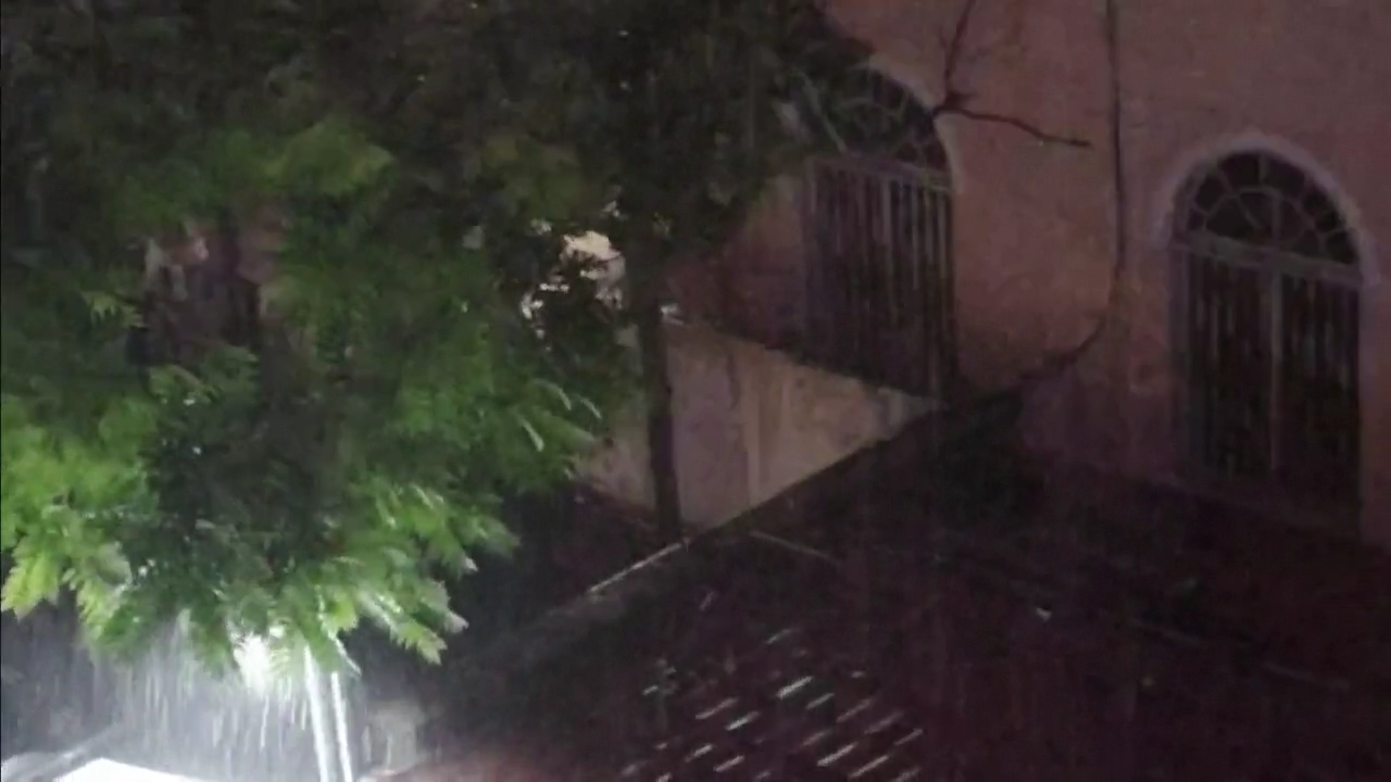 实况跟踪：目前延庆区出现雷雨、大风