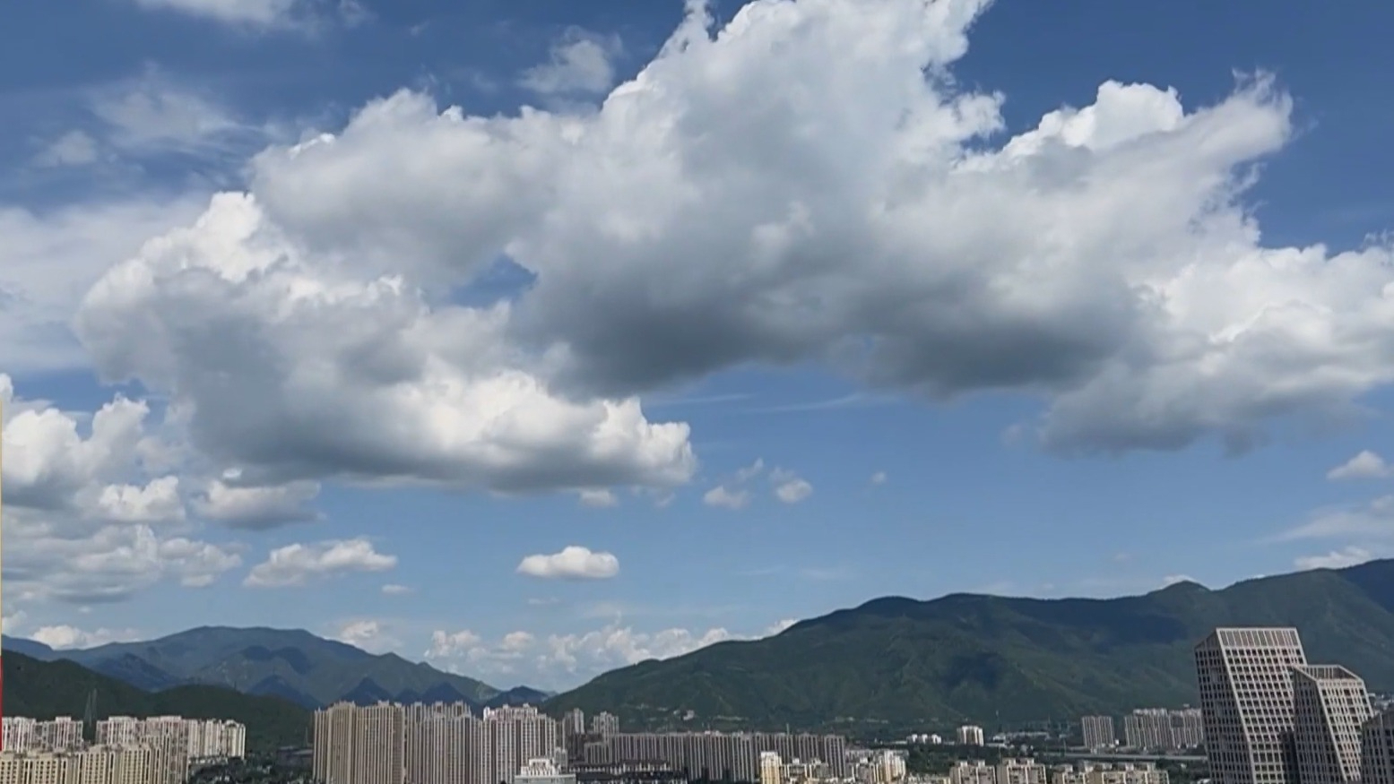 北京市发布雷电黄色预警 下周降雨频繁