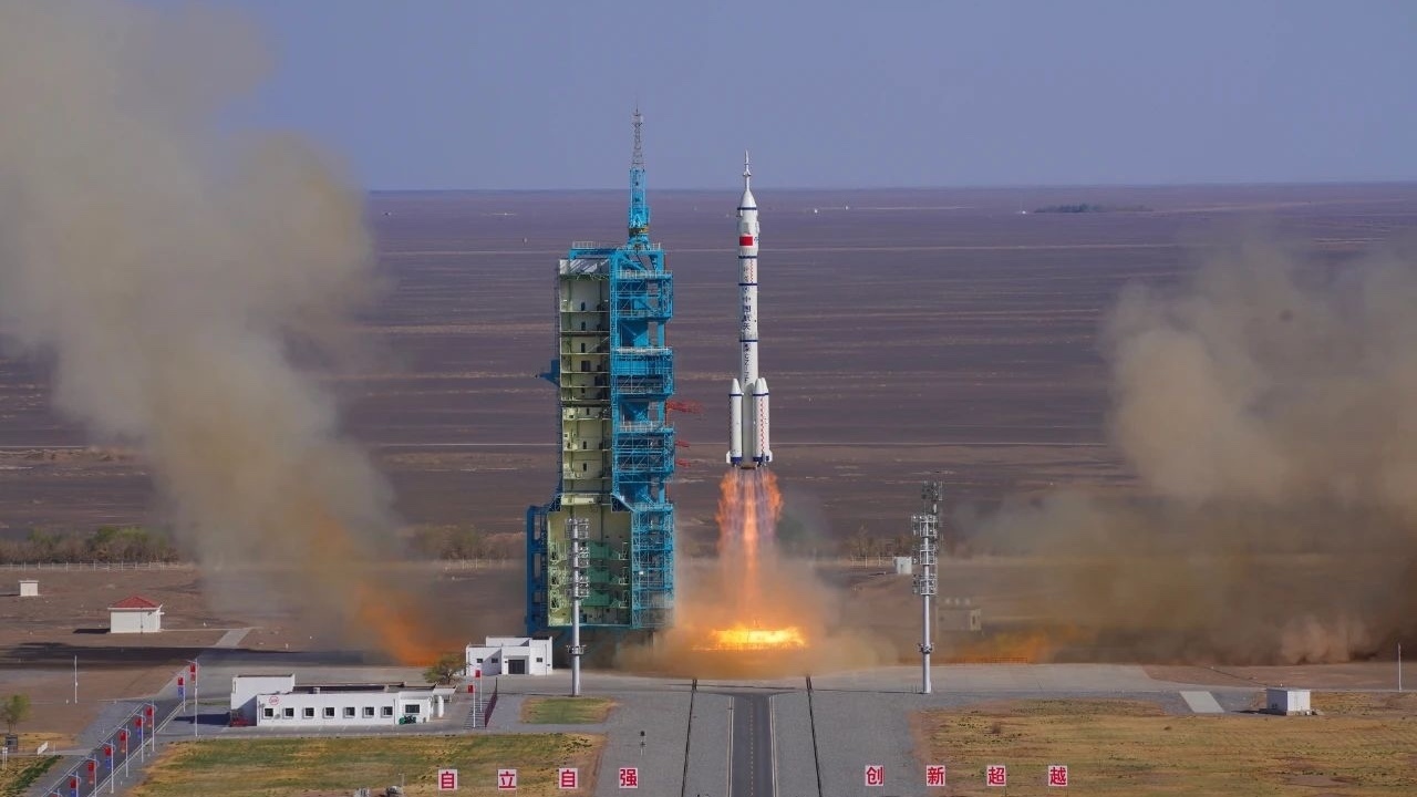 神舟二十号载人飞船发射取得圆满成功 神舟二十号载人飞船发射取得圆满成功