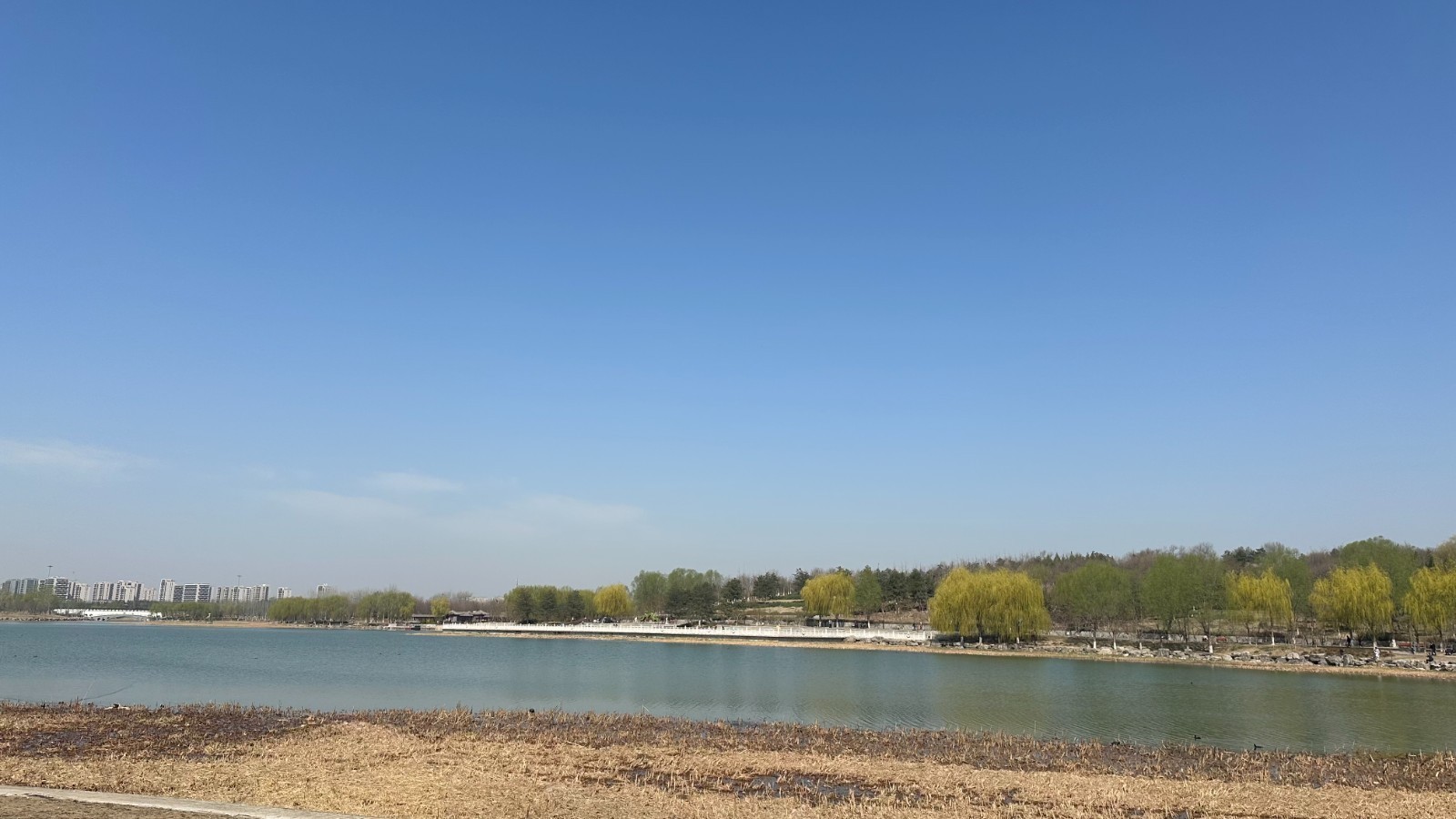 今天高温预警+暴晒,最高气温35℃!山区有雷阵雨 今天高温预警+暴晒,最高气温35℃!山区有雷阵雨